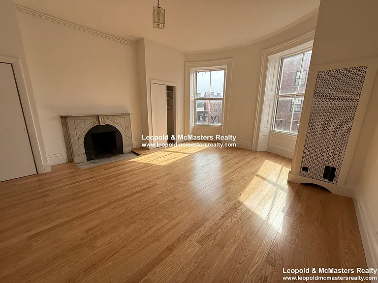24 Mt. Vernon St apartment — Photo 11