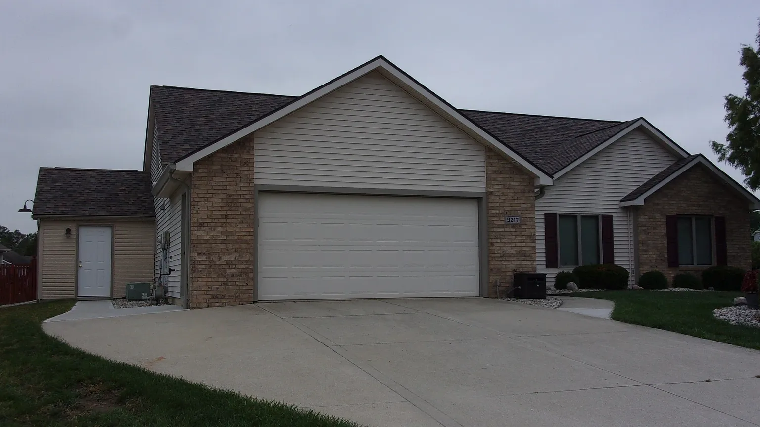 9217 Norwich Ct photo 1