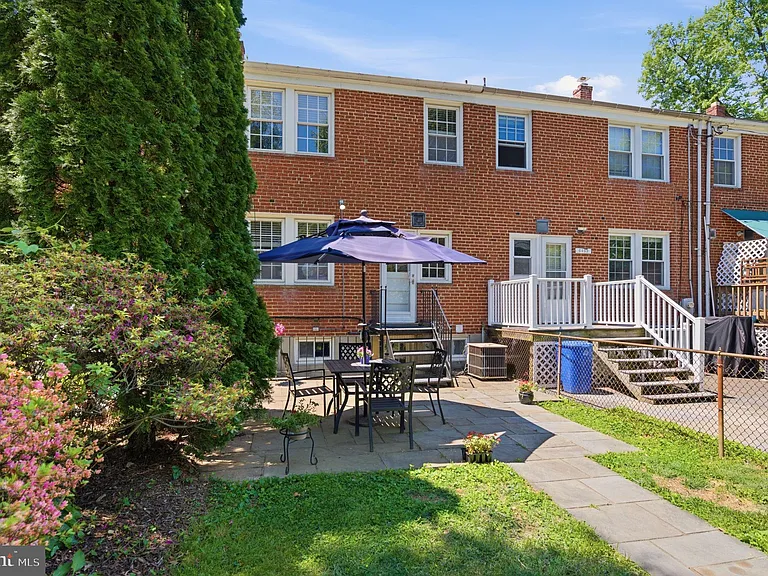 6467 Blenheim Rd — Photo 38