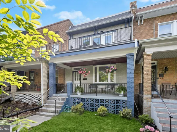 29 Sherman Cir NW, Washington, DC 20011