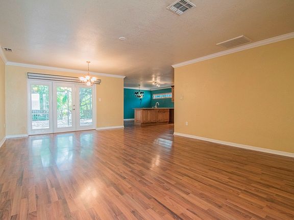3rd image of 1407 Ironworks Ln