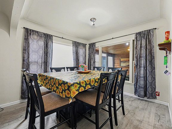 4th image of 102 Tyrrell St