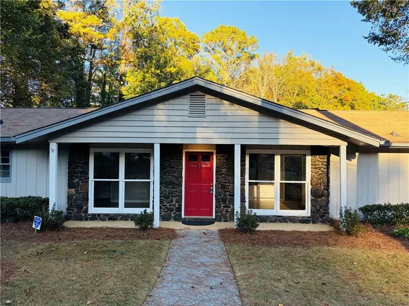 6043 Rolling Way, Norcross, GA 30093