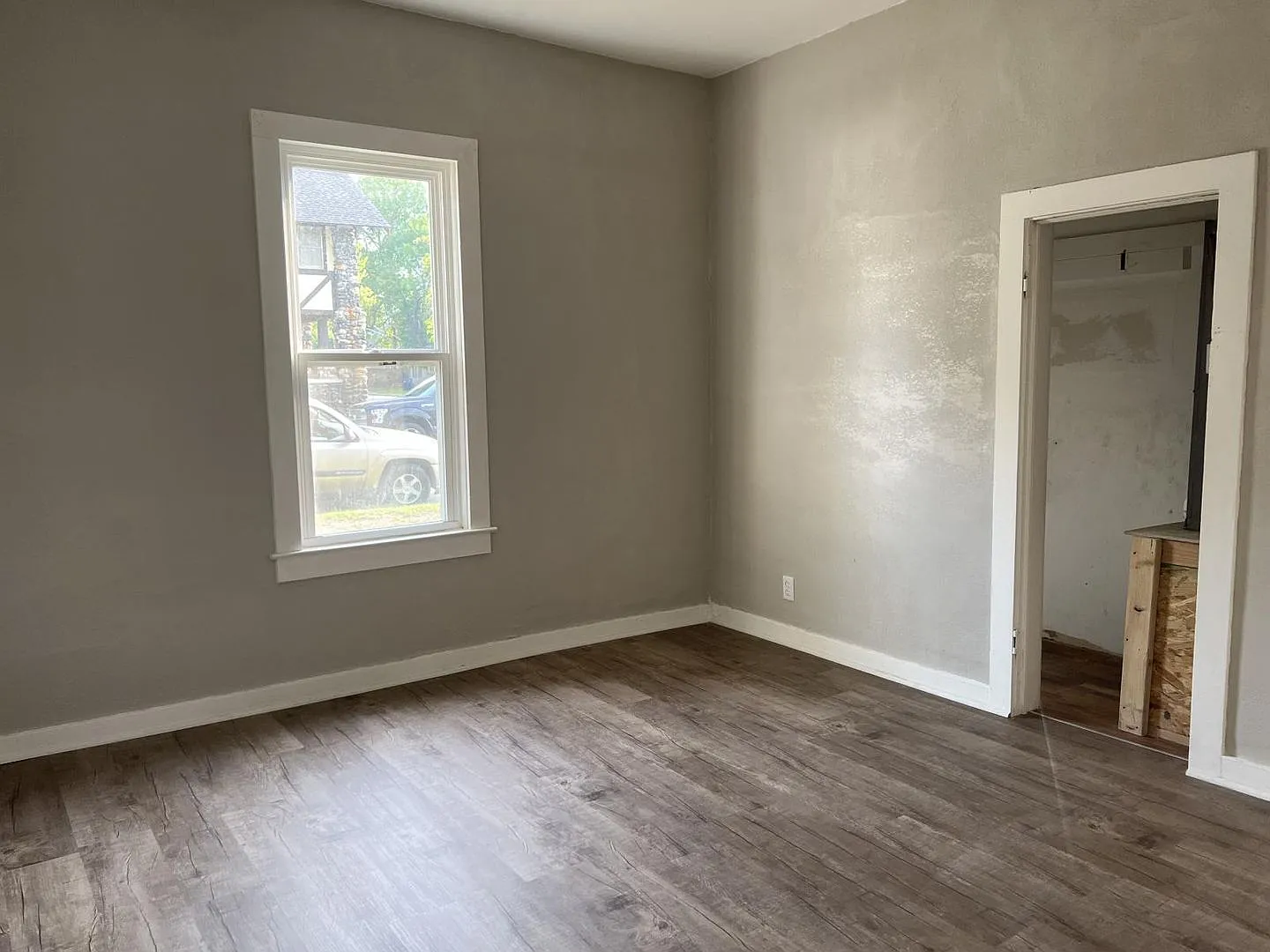 Welcome Home to 29 S. Ball St.! — Photo 4
