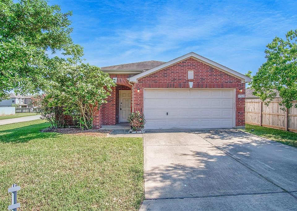 1st image of 17123 Kemble Creek Dr
