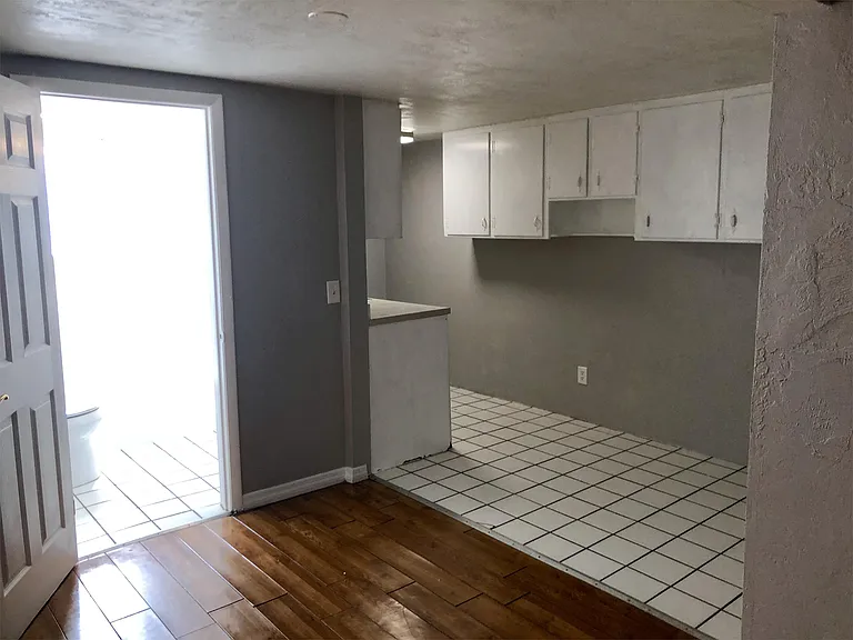 107 Washington St #1 — Photo 7