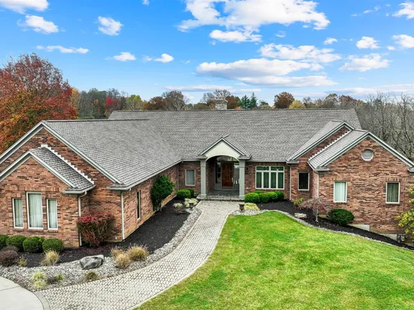 2686 Devils Backbone Rd, Cincinnati, OH 45233