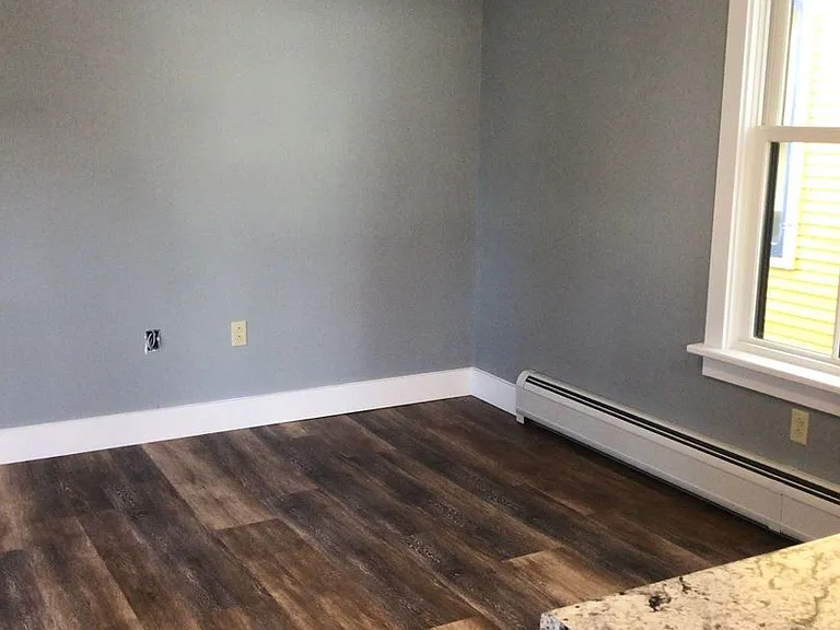 219 Pleasant St — Photo 8