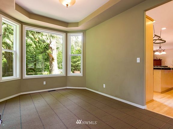 5th image of 9576 Mary Sam Lane NE