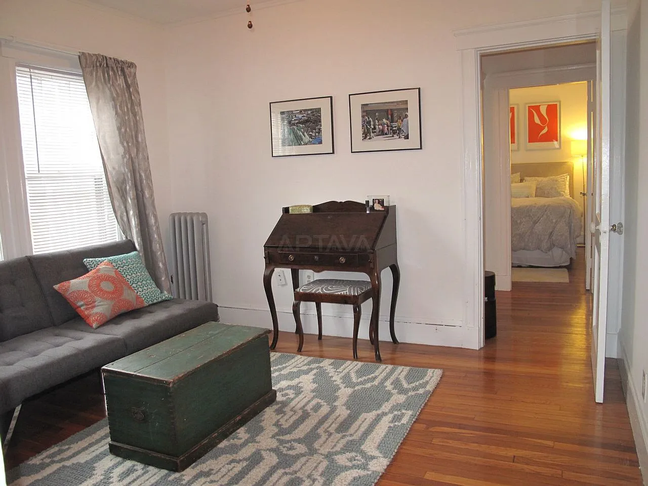 Davis Square / Ball Square area, 2 bedroom, 1 bathroom apartment — Photo 4