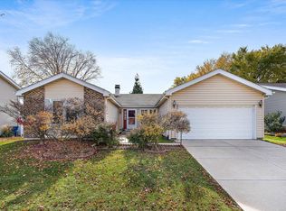 339 Loveland Dr, Glendale Hts, IL