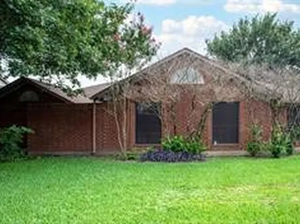 2103 Prairie Creek Trl, Garland, TX 75040