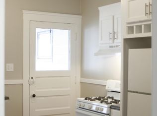 12945 Cedar Rd #1, Cleveland, OH 44118