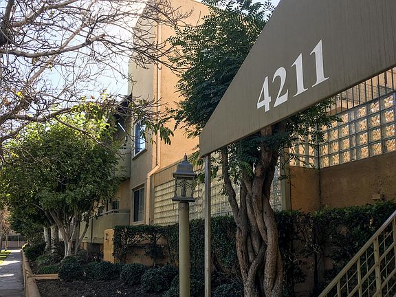 Laurel Vista Main Entrance