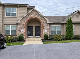 8431 Hilton St, Hummelstown, PA 17036