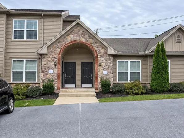 8431 Hilton St, Hummelstown, PA 17036