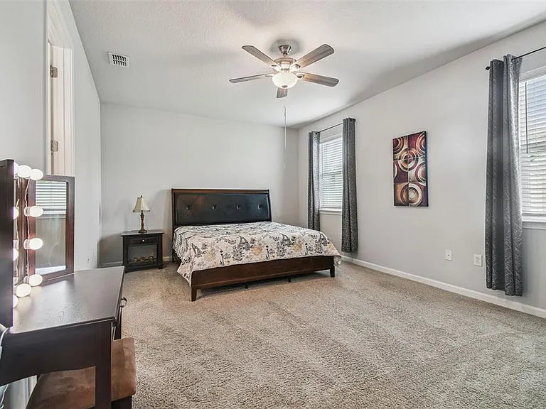 11514 Cedar Valley Dr — Photo 7