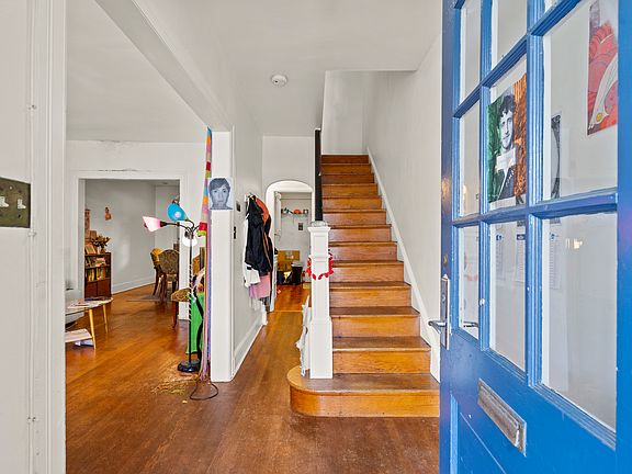 3rd image of 3852 Beecher St NW