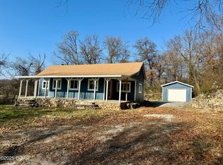 999 Hebron Rd, Granby, MO 64844