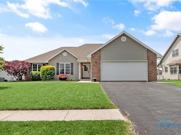 740 Tarra Oaks Dr, Findlay, OH 45840