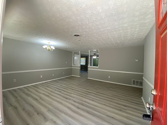 2nd image of 3353 Dearwood Dr