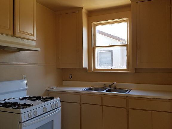 5th image of 4630 E Iowa Ave