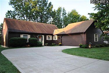 1st image of 322 Southwood Dr