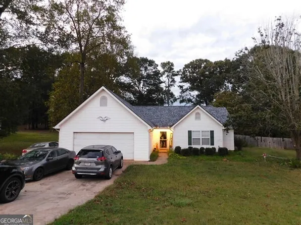 147 Edgefield Dr, Commerce, GA 30529