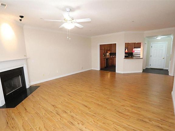 3rd image of 1175 Mill Crossing Dr