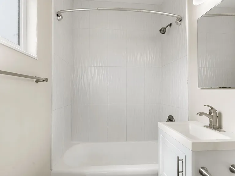 715 Cohasset — Photo 29