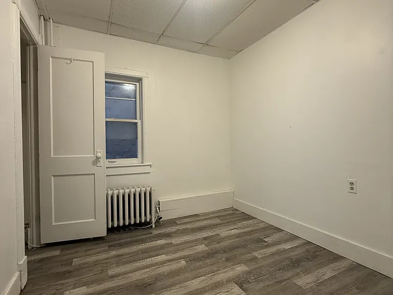 292 Catherine St #2 — Photo 7