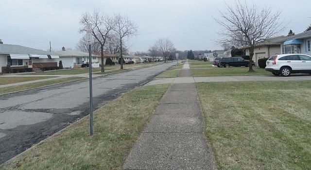 2nd image of 10065 Boundary Ln