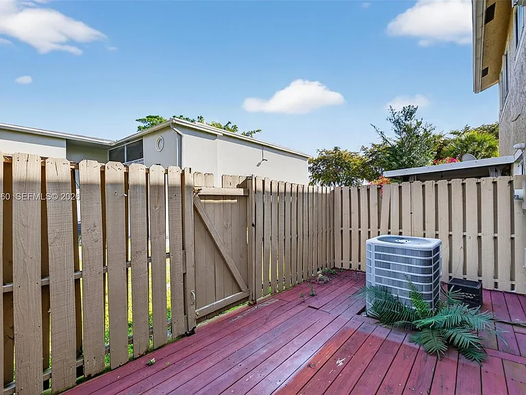 5843 Woodlands Blvd #5843 — Photo 36