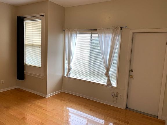 3rd image of 2255 San Jose Ave #4