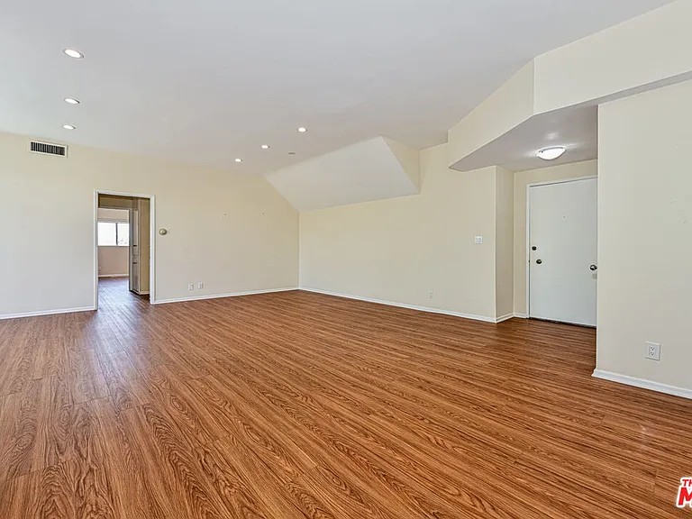 237 N Almont Dr #301 — Photo 3