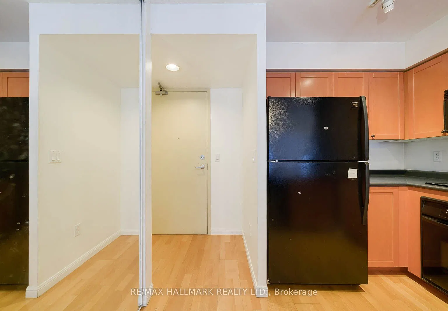 1 bed, $2,000 — Photo 4