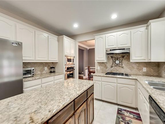 4th image of 6036 Fannin Dr
