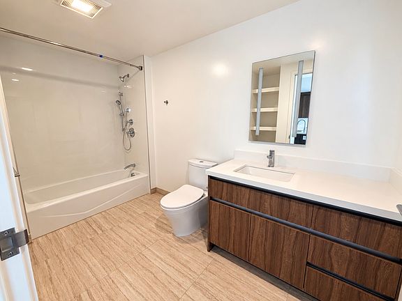 5th image of 1500 Rycroft St #2602