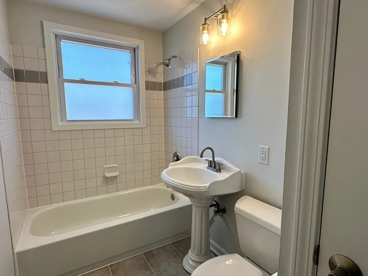 102 Kansas St — Photo 3
