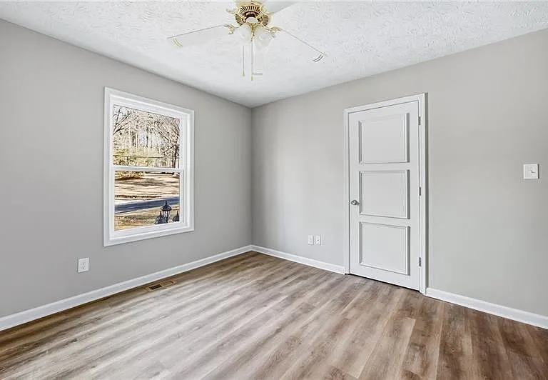 5825 Stonehaven Dr NW — Photo 22