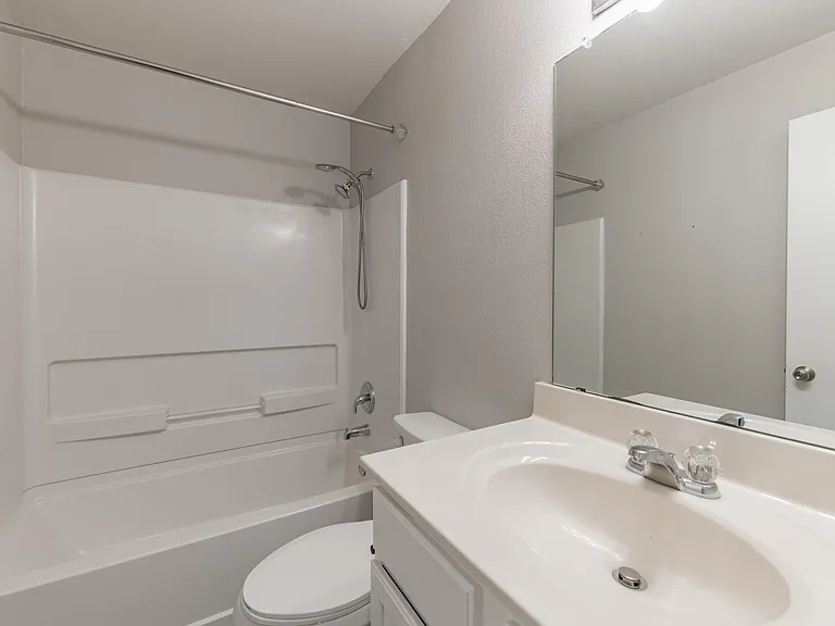 105 Pullman Place Blvd — Photo 11