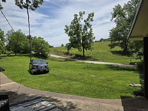 2nd image of 14396 Farm Road 2140