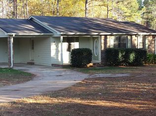 852 N McDonough Rd, Griffin, GA 30223