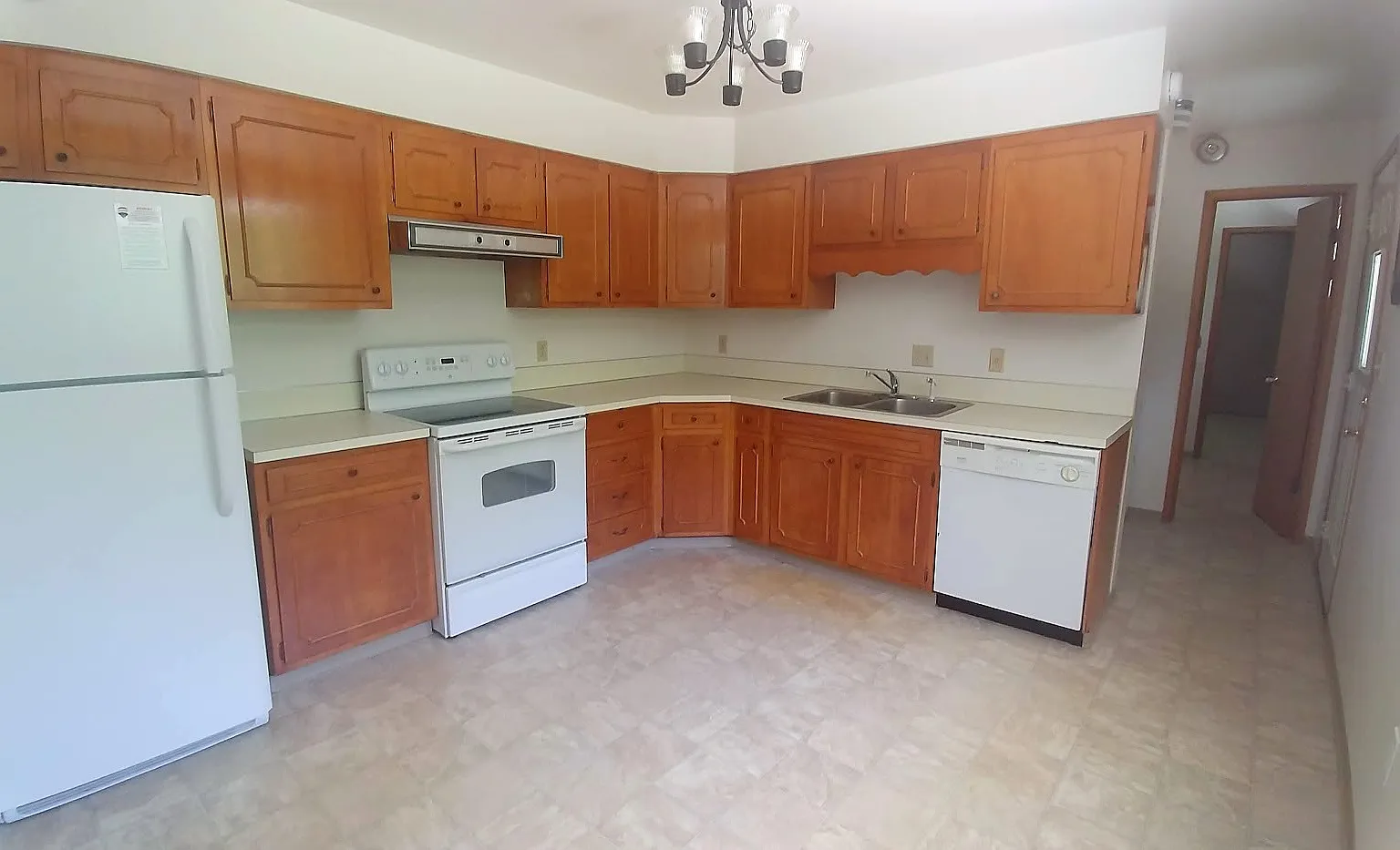3 bed, 1425 sqft, $1,400 — Photo 4