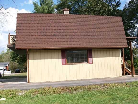 2nd image of 55 Julia Ln
