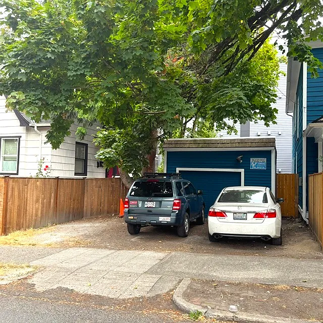 Studio, 320 sqft, $700 — Photo 1