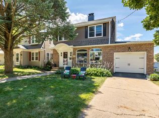 1245 Wood St, Dubuque, IA 52001