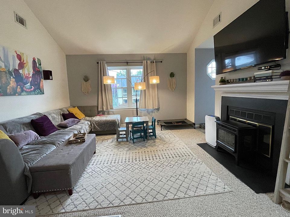 1st image of 6056 Essex House Sq #B