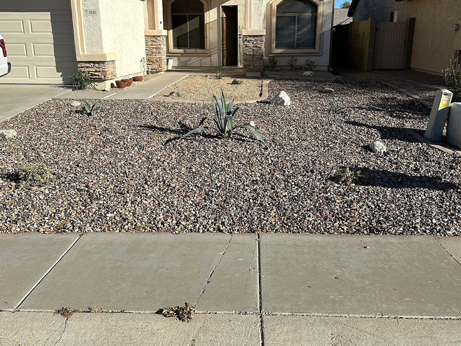 4 bed, 1584 sqft, $2,400 — Photo 1