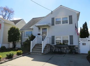 121 Florence Ave, Colonia, NJ
